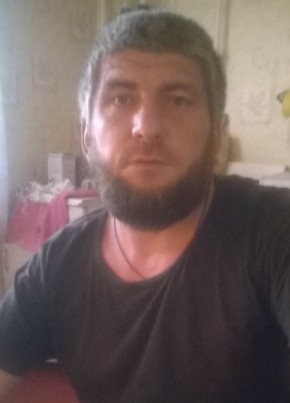 Евгений, 39, Россия, Прохладный