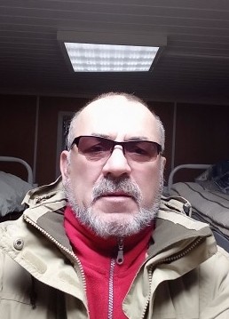 Василий, 61, Россия, Таганрог
