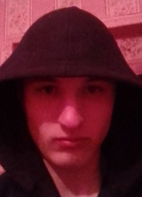 Andrey, 19, Russia, Kirishi