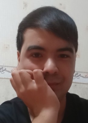 Бегхан из Новокузнецка 23 года