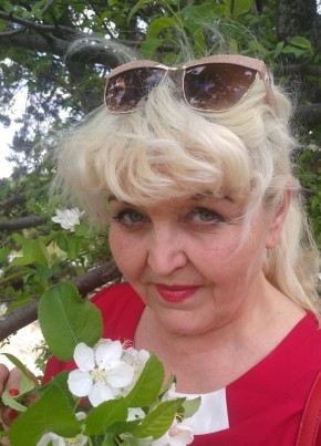 Елена, 61, Россия, Тюмень