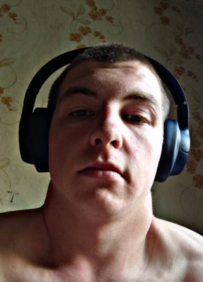 Василий из Орёла 19 лет