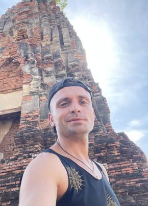 Vitaliy, 35, Belarus, Brest
