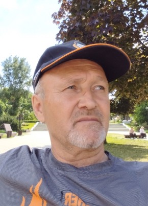 Анатолий из Воронежа 58 лет
