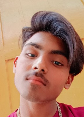 Ri, 22, India, Muradnagar