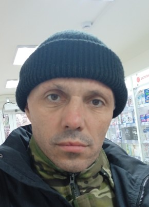 Дмитрий из Рыльска 42 года
