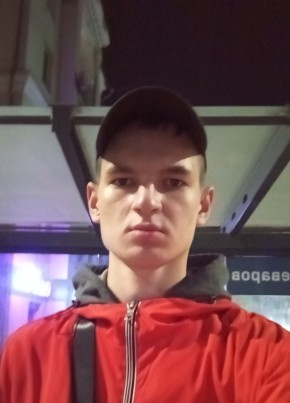Максим, 18, Россия, Челябинск