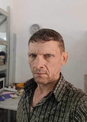Дмитрий из Красноармейск (Саратовской обл.) 46 лет
