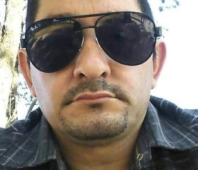 Osvaldo, 42, Buenos Aires