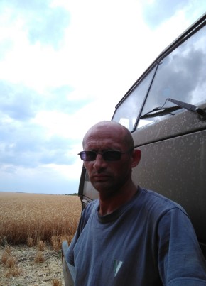 Анатолий, 40, Россия, Минеральные Воды