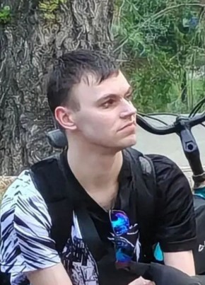 Виталий из Барнаула 24 года