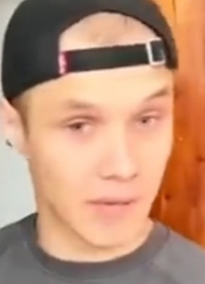 Вова из Ижевска 18 лет