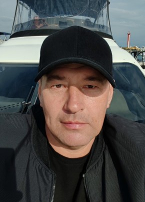 Руслан из Златоуста 44 года