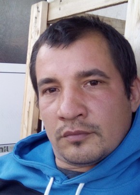 Иван Изевков, 37, Република България, Раковски