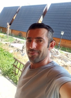 EMRE, 35, Србија, Нови Сад