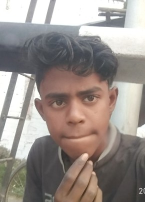 Akhilesh, 18, India, Siswā Bāzār