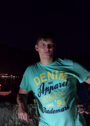 Александр, 31, Россия, Екатеринбург