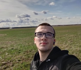 Zhenya, 20, Saint Petersburg