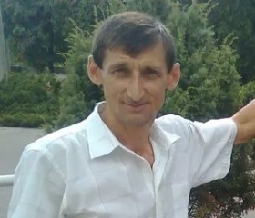 Анатолий, 49 лет, Глобине