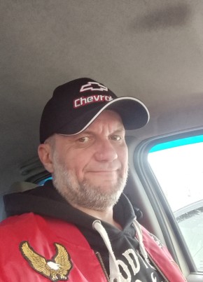 Алексей из Череповеца 52 года
