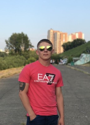 Александр, 31, Россия, Зеленогорск (Красноярский край)