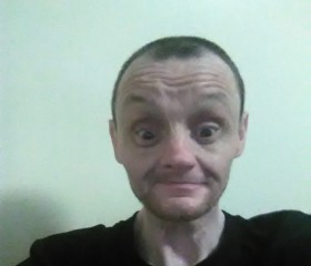Allanscott, 46, Glasgow