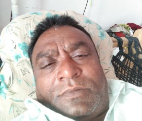 મહેશભાઈ, 18, Ahmedabad