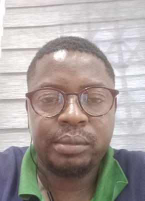 Andrews, 40, Ghana, Accra