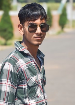 Nitin, 20, India, Meerut