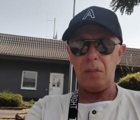 Mikhail, 47, Oestrich-Winkel