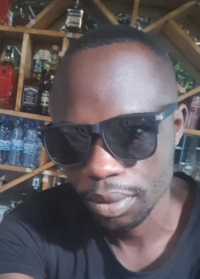 Ralph, 30, Kenya, Mombasa