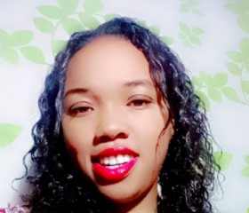 Sabrina, 27, Antananarivo