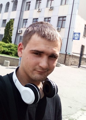 Станислав, 26, Україна, Чугуїв