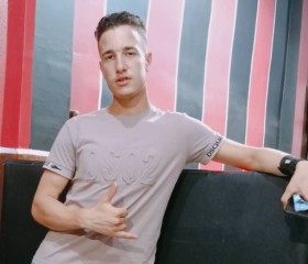Jalale, 18, Annaba