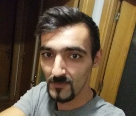 Cobráa, 30, Villa de Vallecas