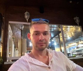 Roman, 26, Sokhumi