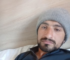 Khan, 21, City of London