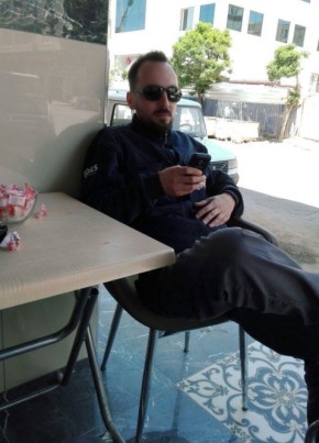 Ercan, 40, Türkiye Cumhuriyeti, İstanbul