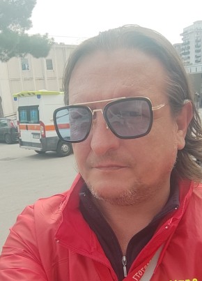 Salvo, 46, Repubblica Italiana, Palermo