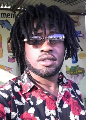 Eleven, 34, Namibia, Oshakati