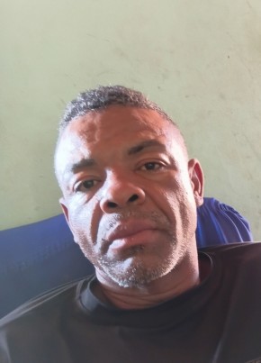 Robério из Santa Maria da Vitória 36 лет