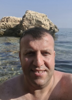 Roka из Paris 44 года