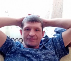 Yuriy Komolov, 18, Velikiy Novgorod