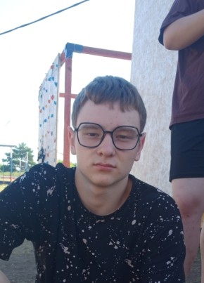 Андрей из Омска 18 лет