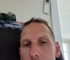 Blake, 22, Hobart