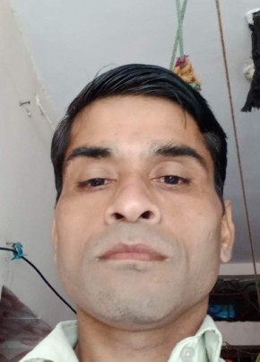Peeyush Dua, 36, India, Kanpur