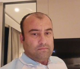 Bek, 33, Denov