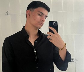 Miraç, 18, Ankara
