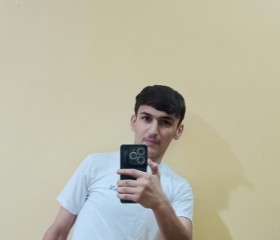 Ali, 18, Cardiff