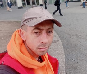 Dima, 35, Berlin